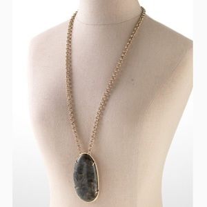 Stella & Dot Leona Pendant Necklace